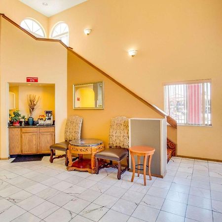 Econo Lodge Inn & Suites Albuquerque East I-40 Eubank Exit Ngoại thất bức ảnh
