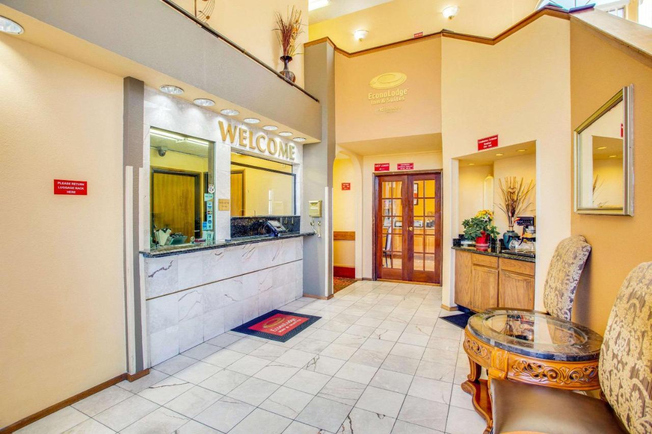 Econo Lodge Inn & Suites Albuquerque East I-40 Eubank Exit Ngoại thất bức ảnh