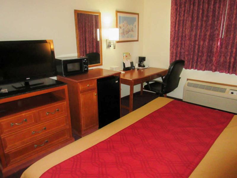 Econo Lodge Inn & Suites Albuquerque East I-40 Eubank Exit Ngoại thất bức ảnh