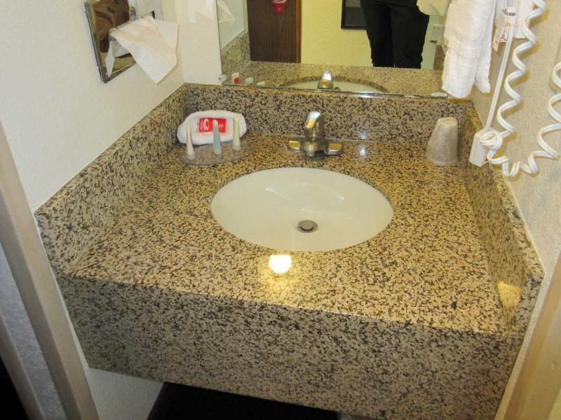 Econo Lodge Inn & Suites Albuquerque East I-40 Eubank Exit Ngoại thất bức ảnh