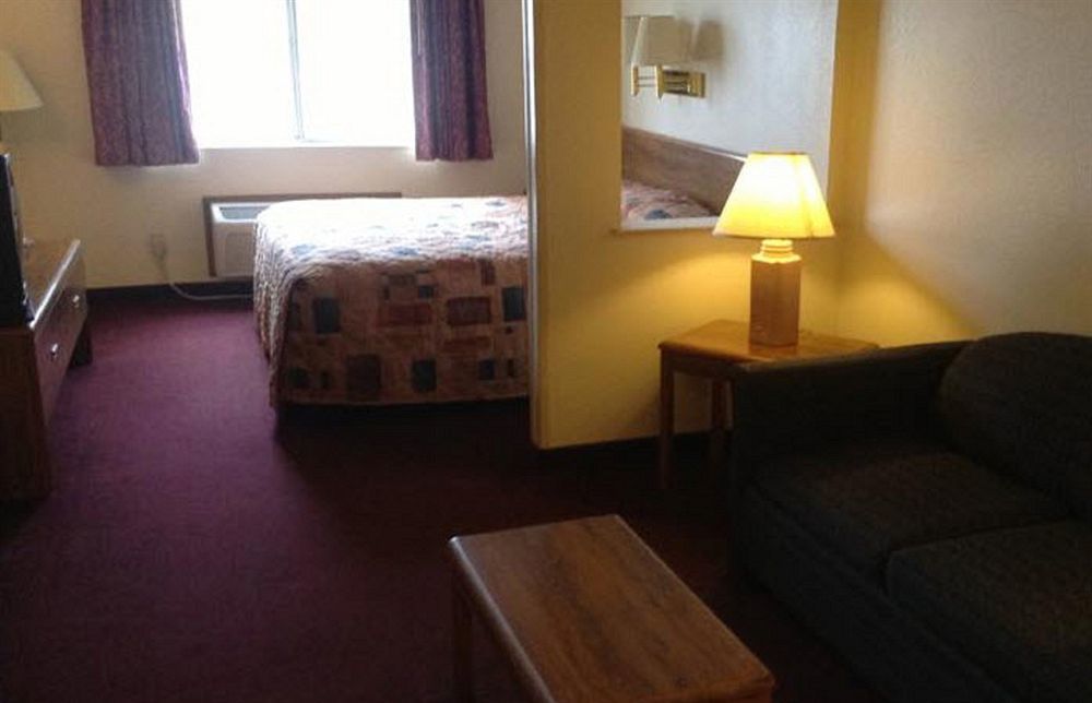 Econo Lodge Inn & Suites Albuquerque East I-40 Eubank Exit Ngoại thất bức ảnh