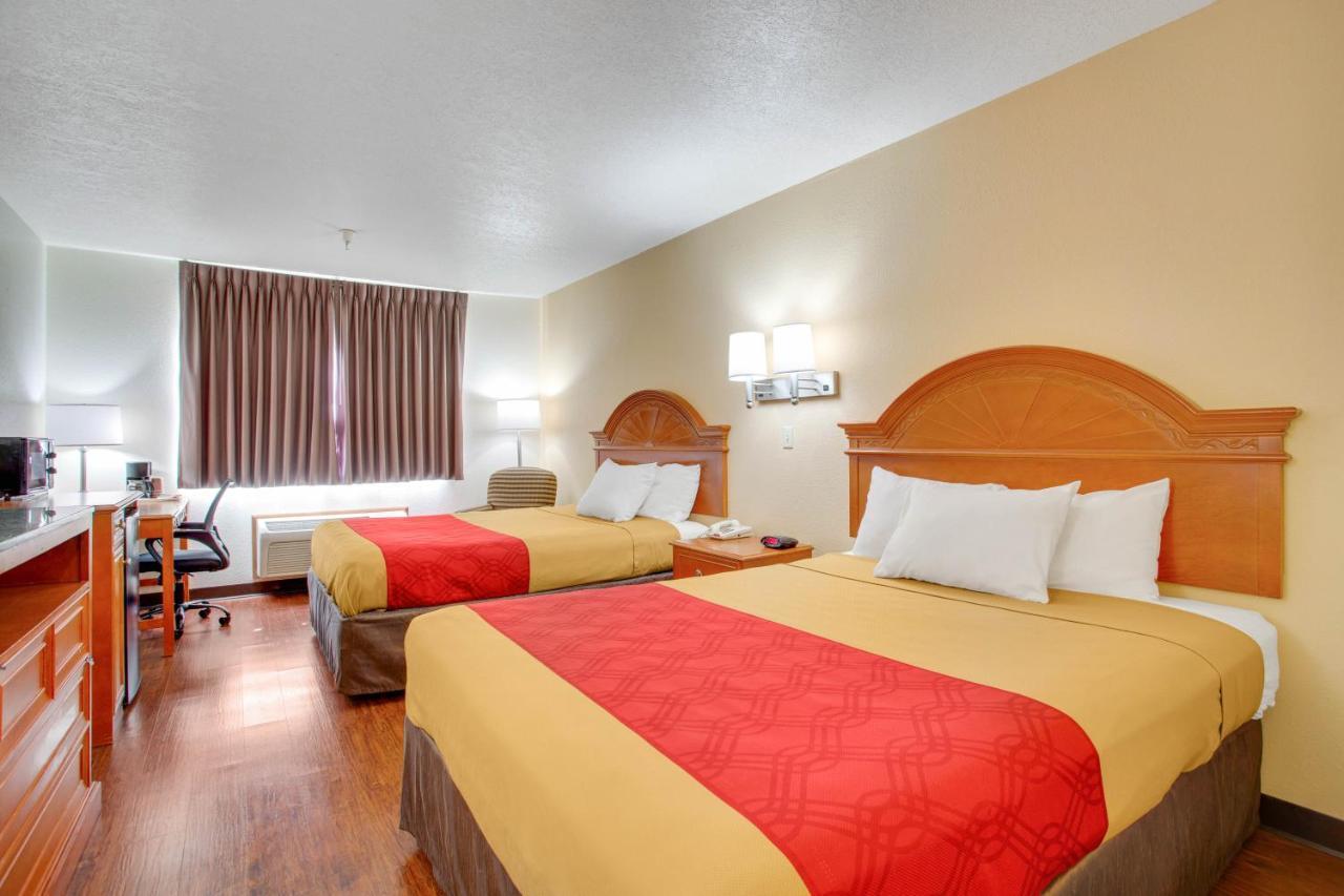 Econo Lodge Inn & Suites Albuquerque East I-40 Eubank Exit Ngoại thất bức ảnh