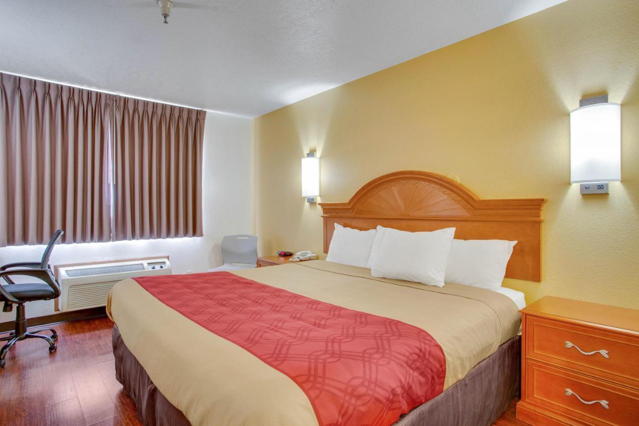 Econo Lodge Inn & Suites Albuquerque East I-40 Eubank Exit Ngoại thất bức ảnh